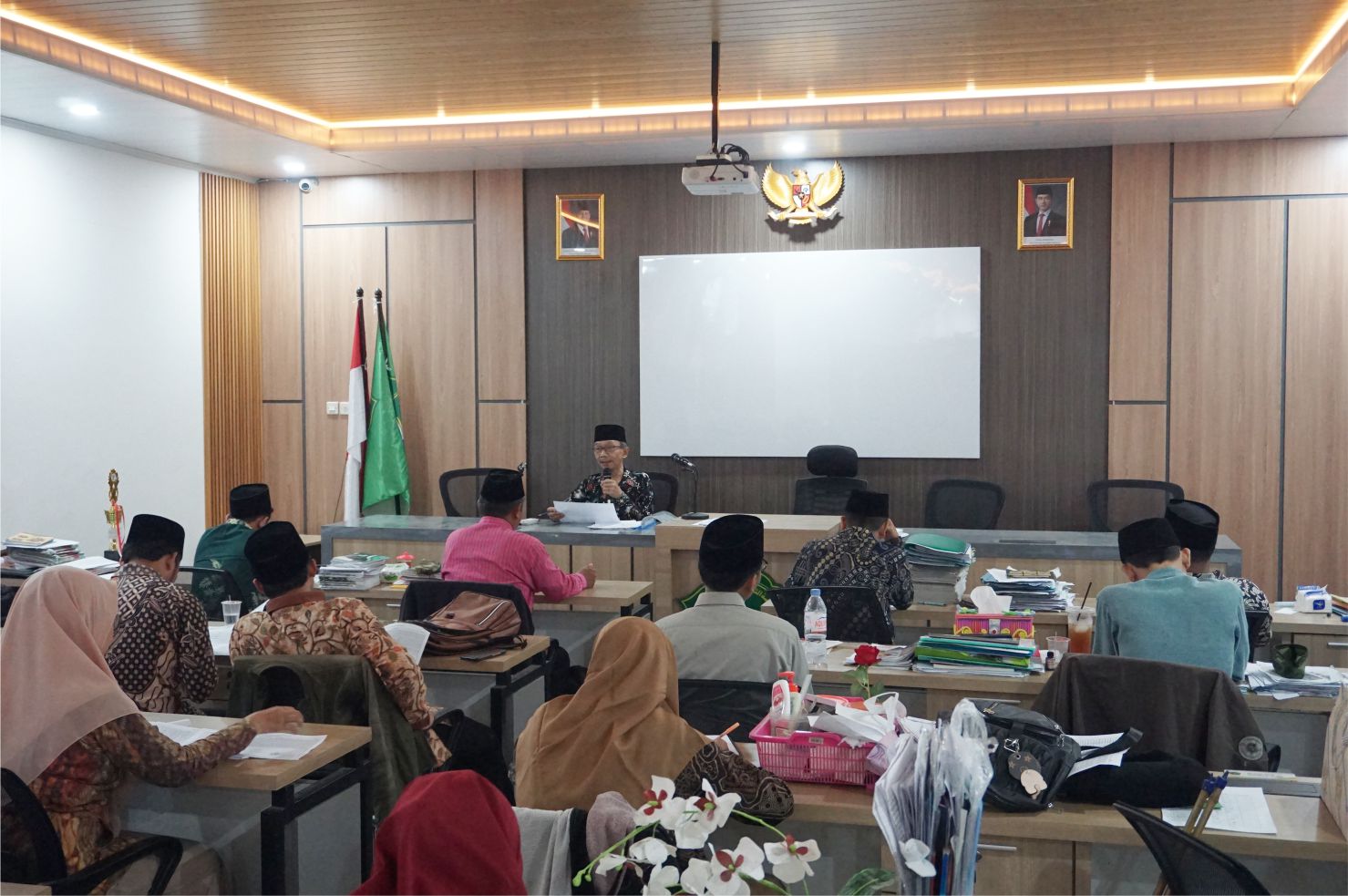 BRIEFING PANITIA PENGAWAS UJIAN ASAS PAS SEMESTER GASAL 2025-2026 BRIEFING PANITIA PENGAWAS UJIAN ASAS PAS SEMESTER GASAL 2025-2026